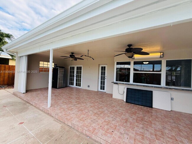 Building Photo - 515 NW 202nd Terrace