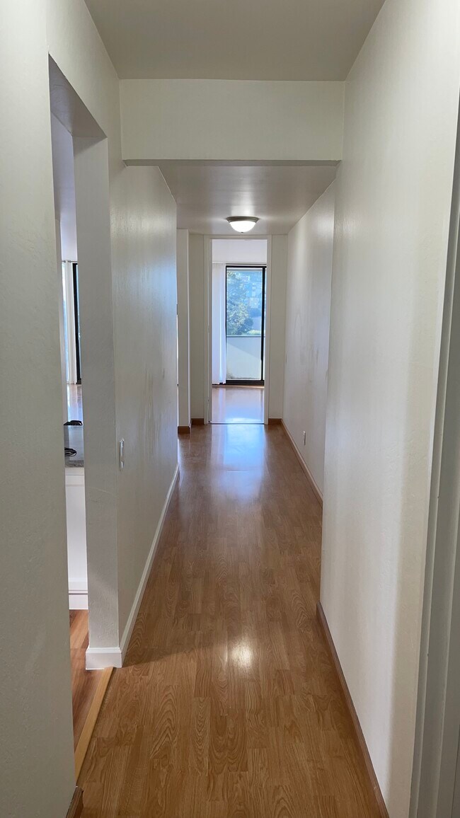 Main hallway - 5074 Diamond Heights Blvd