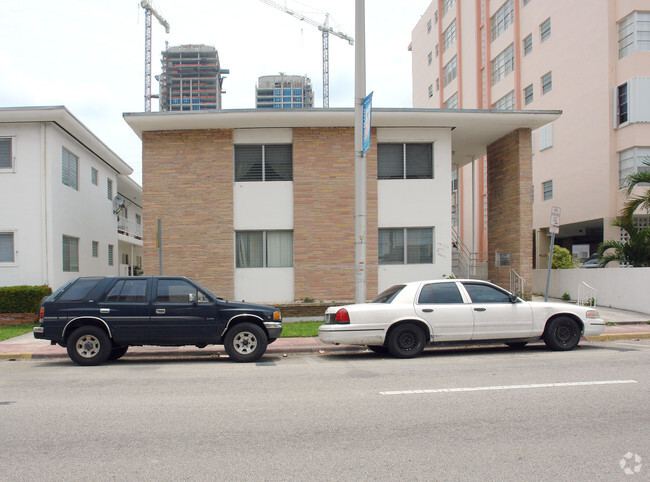 Building Photo - 6871 Abbott Ave