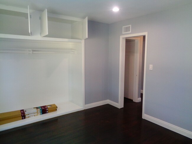 Building Photo - Renovated 3 Bed 1 Bath Home in Whittier w/...