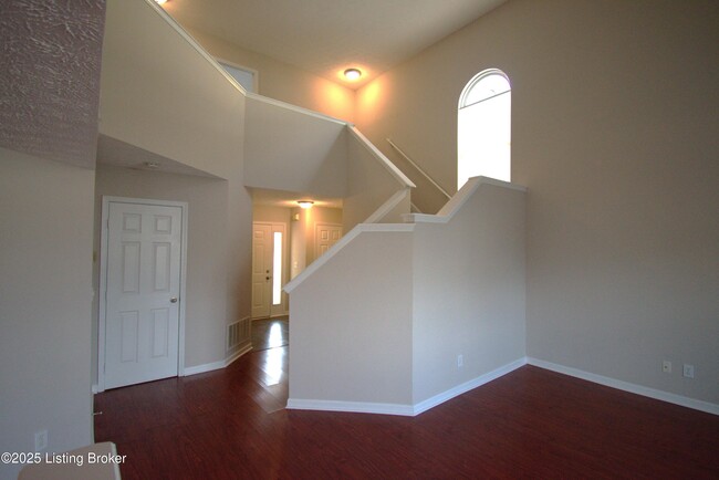 Building Photo - 4221 Willowview Blvd