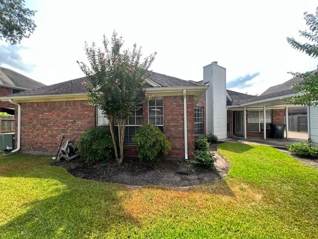 Building Photo - 1718 Berkoff Dr