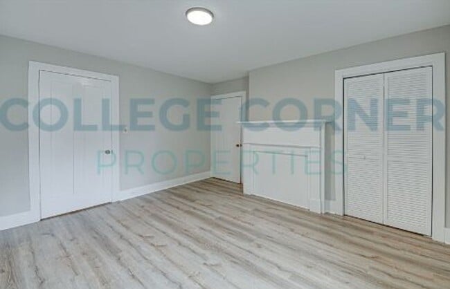 Building Photo - 639 S Poplar St