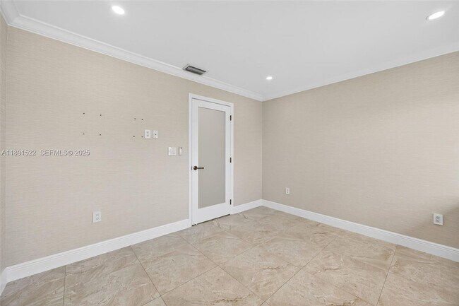 Building Photo - 13280 SW 39th Terrace