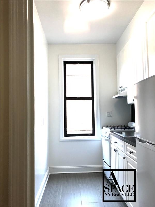 Building Photo - 1498 3rd Ave