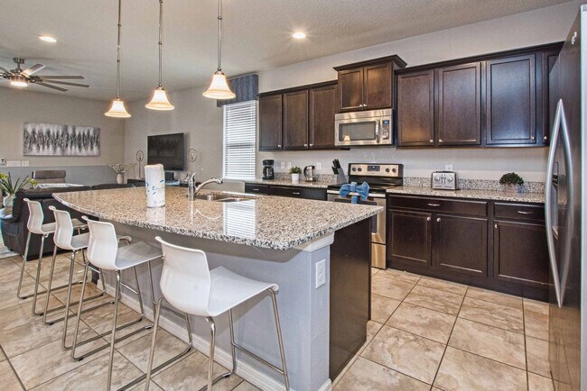 Building Photo - 2117 Malta Terrace