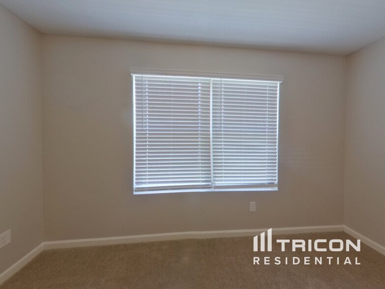 Building Photo - 110 Bridgemill Dr