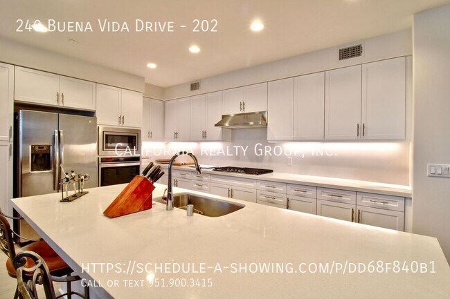 Building Photo - 240 Buena Vida Dr