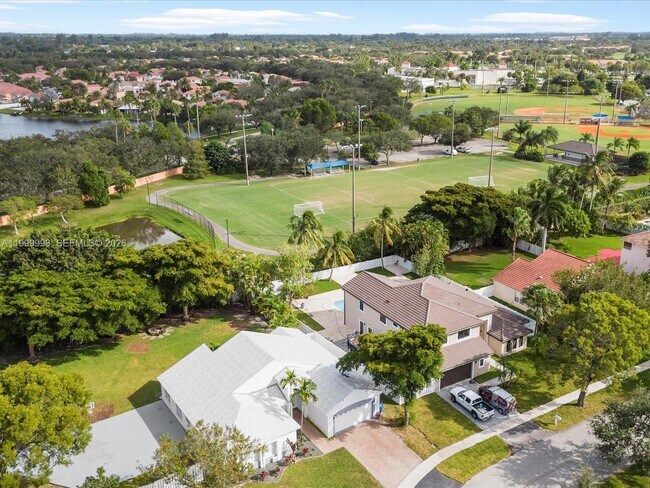 Building Photo - 1124 NW 130th Terrace