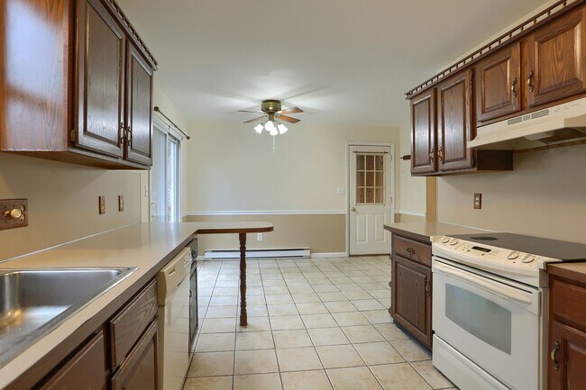 Building Photo - 1341 Scenery Dr