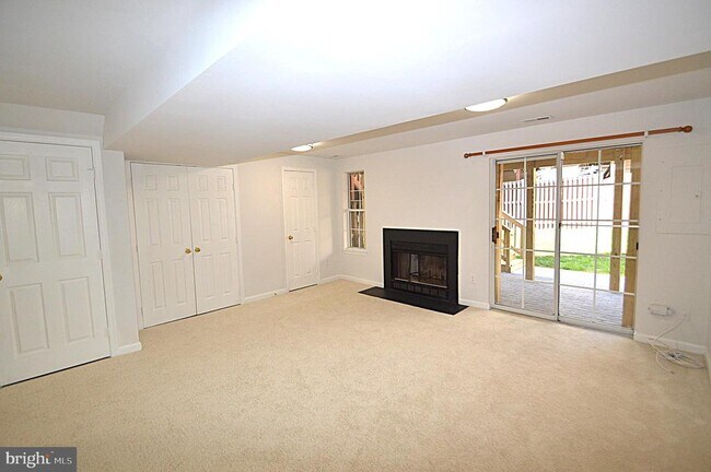 Building Photo - 13510 Nickleback Ct