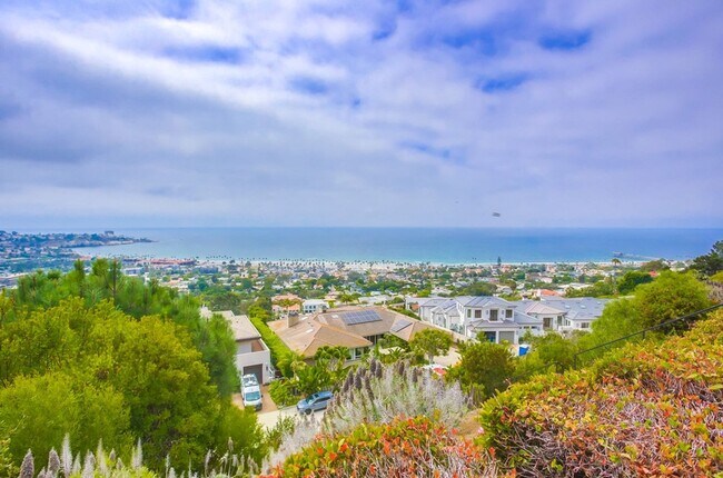 Building Photo - Modern Ocean View Home in La Jolla 4 Bed, 3 Bath