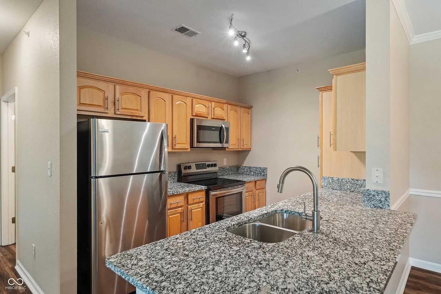 Kitchen - 12833 Tradd St