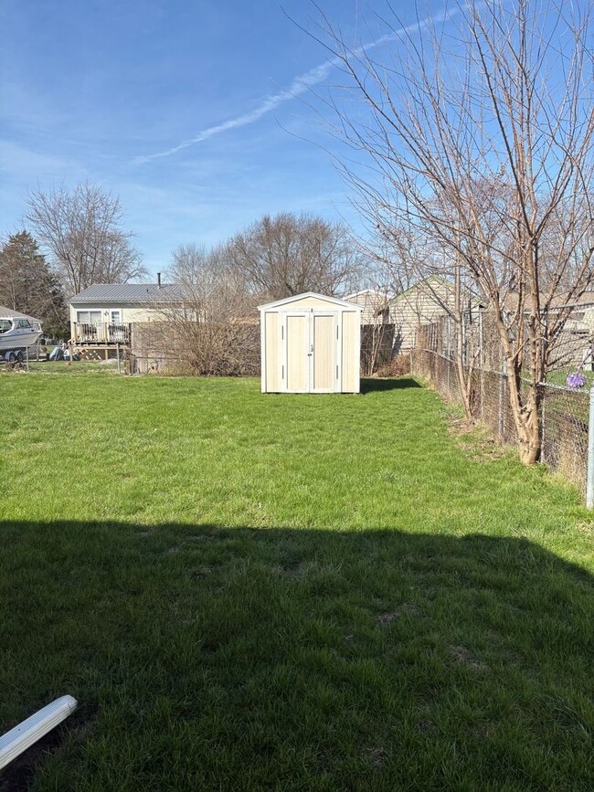 Building Photo - Three bedroom ranch located in Fairpark subdivision for rent