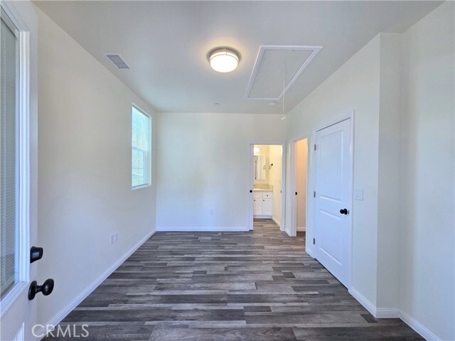 Building Photo - 4165 Country Club Dr