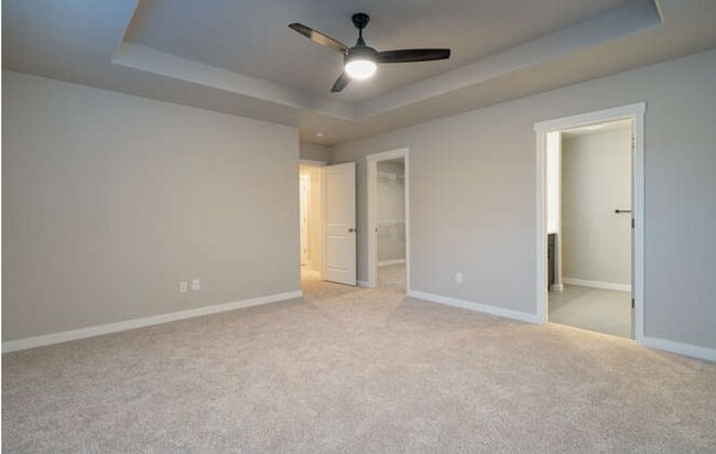 Building Photo - 4910 NE 65th Ct