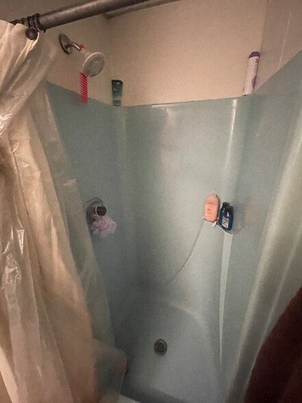 Building Photo - 18 S High St