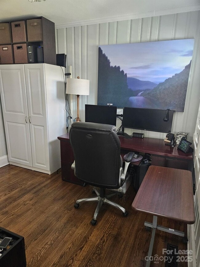 Building Photo - 4820 Gilmore Dr