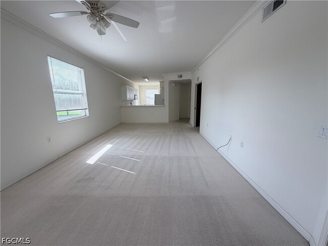 Building Photo - 8450 Kingbird Loop