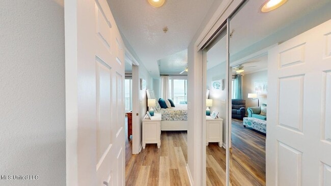 Building Photo - 2228 Beach Dr