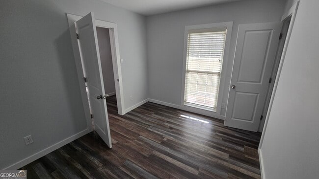 Building Photo - 1151 Stark Rd