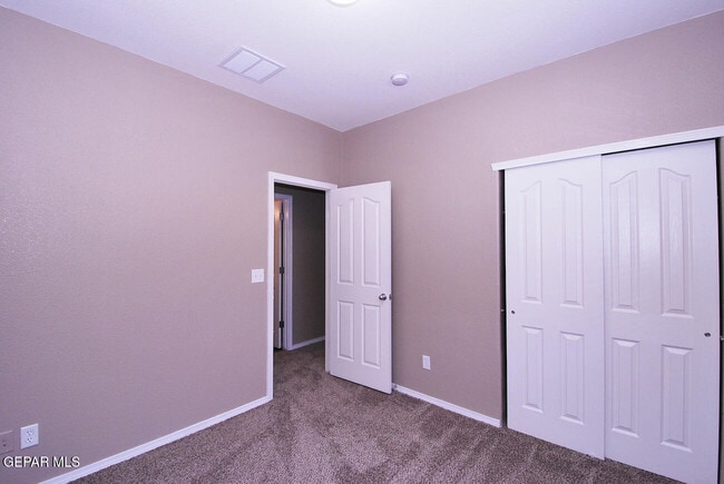 Building Photo - 5033 Lone Cactus Ct