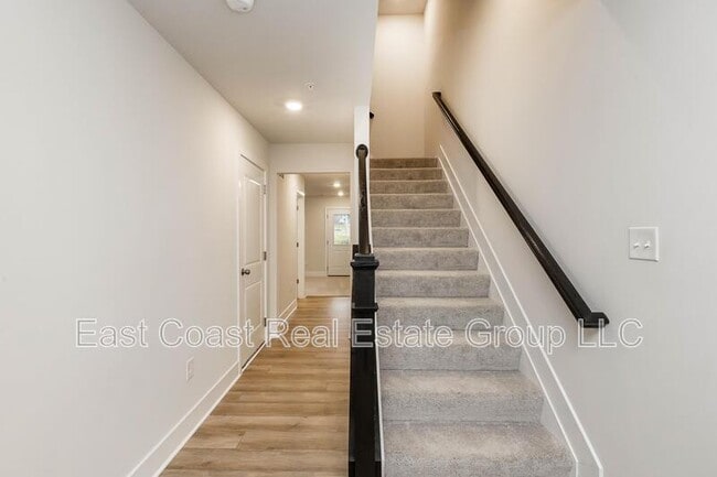 Building Photo - 2273 Marcy Dr