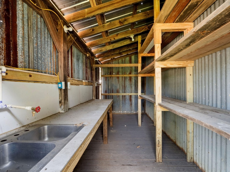 Building Photo - 209 Harris Dr