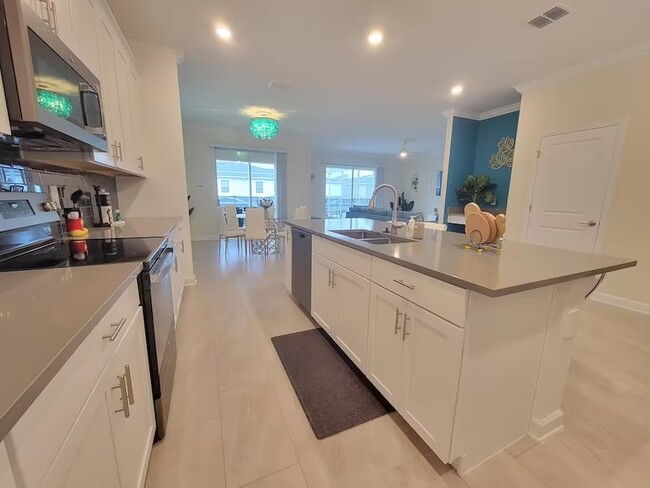 Building Photo - 1151 Kingsbarn St