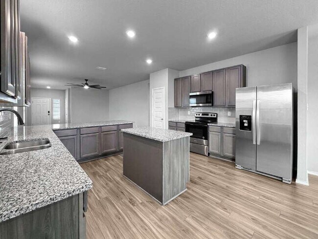 Building Photo - 249 Antelope Vly