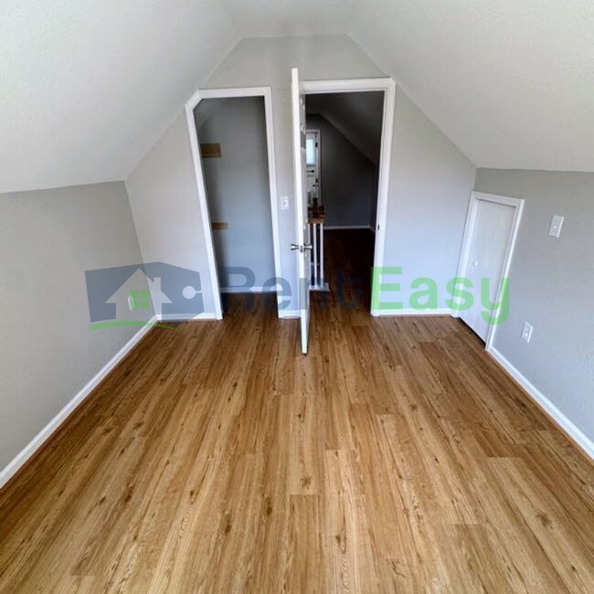 Building Photo - 3316 Dunkirk Ave