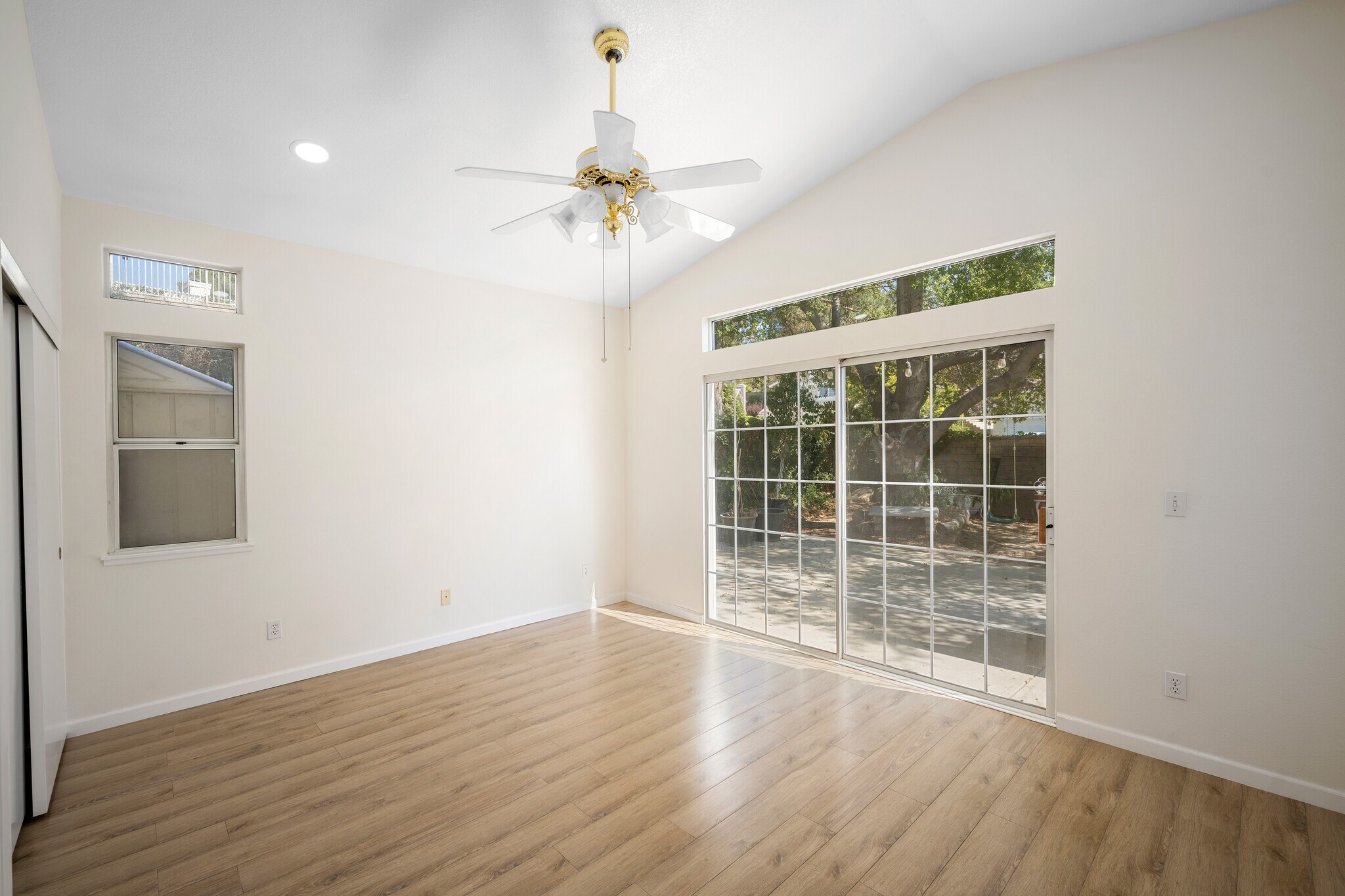 Building Photo - 27031 Benton Ct