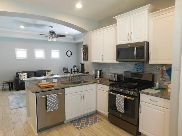 Building Photo - 12692 Sagewood Dr