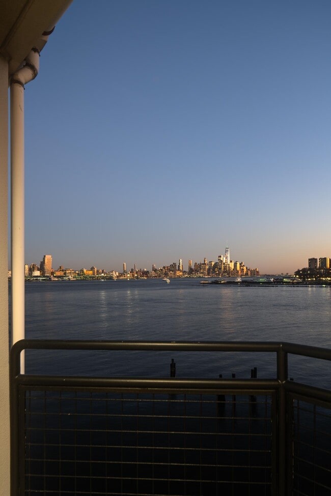 Building Photo - 600 Harbor Blvd