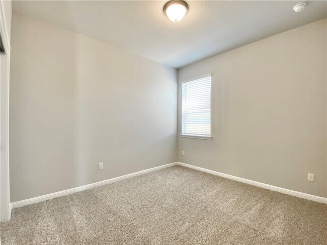 Building Photo - 1509 Longhorn Ranch Dr