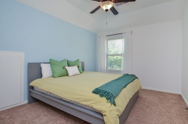 Building Photo - 24119 Haywards Crossing Ln