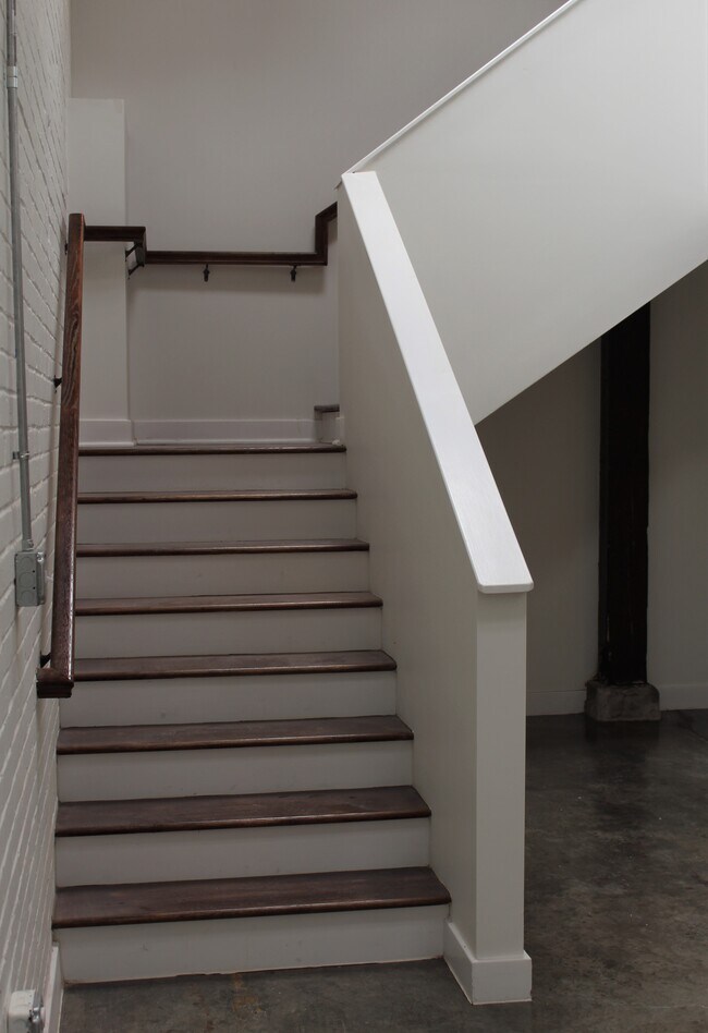 Building Photo - 408 Wellons St