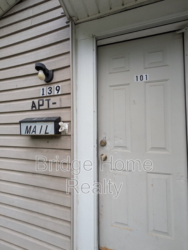 Building Photo - 139 N Water Ave