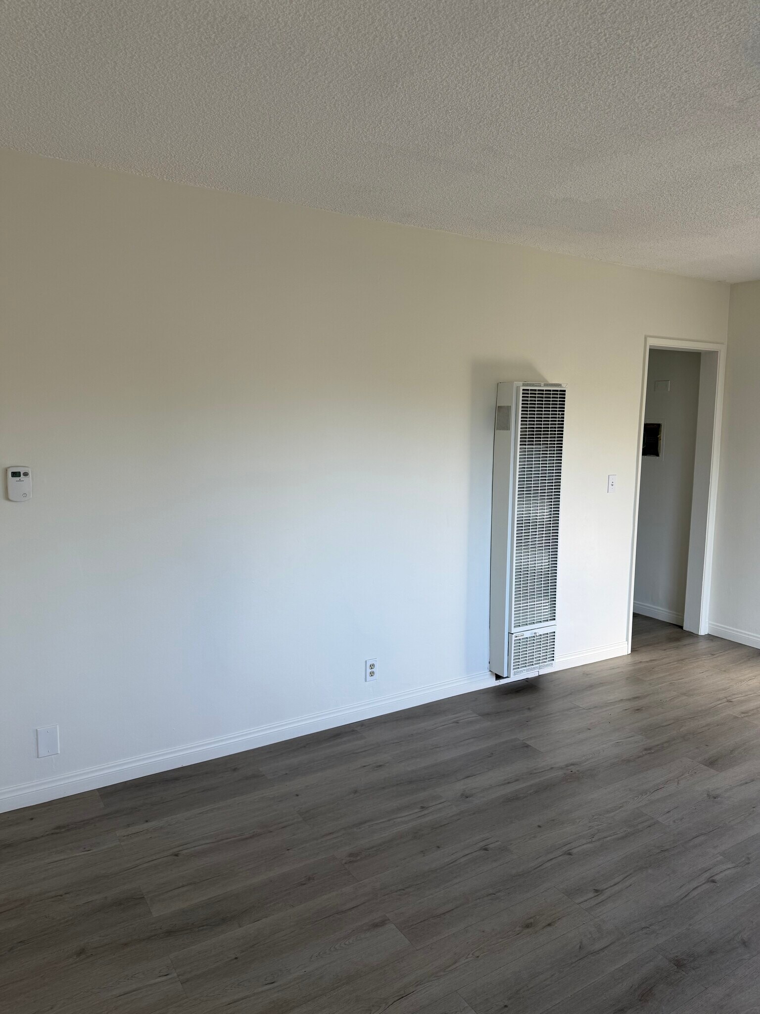 Building Photo - 2750 S Mansfield Ave