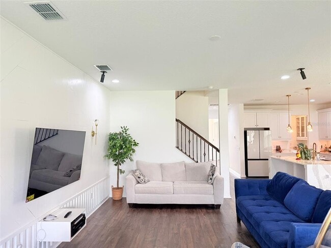 Building Photo - 11131 Sundrift Dr