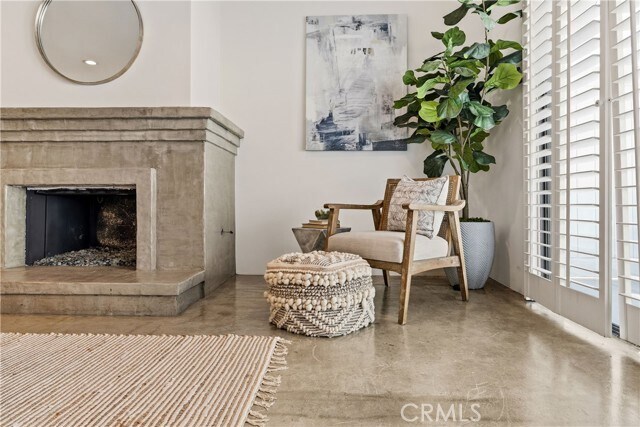 Building Photo - 1140 Manhattan Beach Blvd