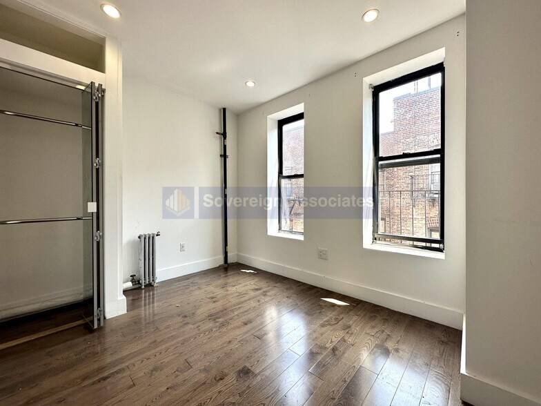 Building Photo - 4 St Nicholas Terrace