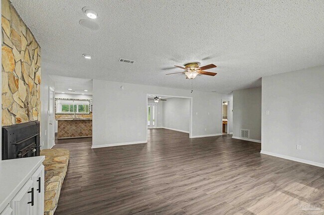 Building Photo - 2340 Tobie Dean Rd