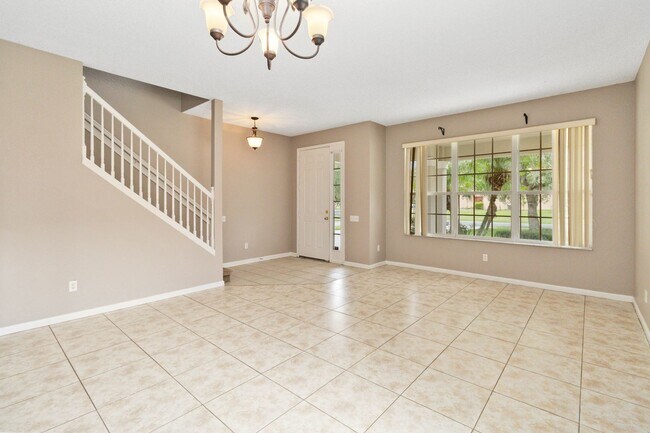 Building Photo - MOVE-IN SPECIAL- Nice 3/2 with Bonus Room ...