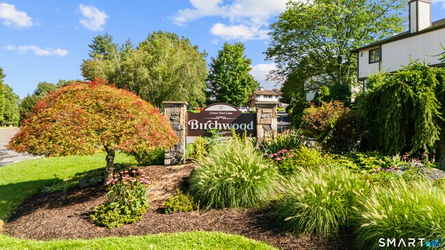 Building Photo - 27 Crows Nest Ln