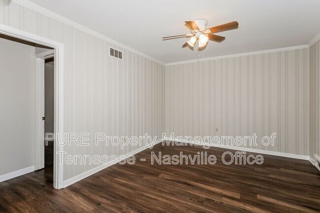 Building Photo - 1441 Whitney Ave