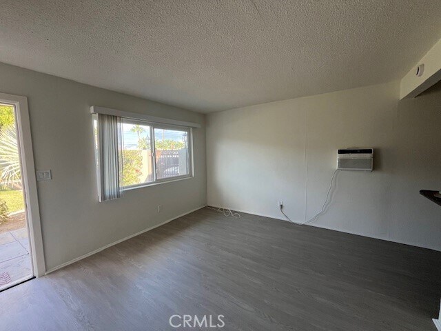 Building Photo - 37067 Bankside Dr