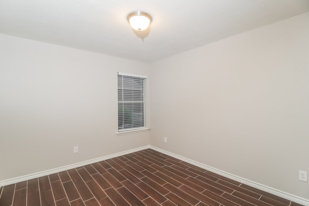 Building Photo - 745 Poncho Ln