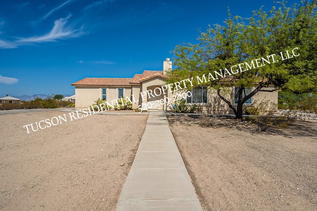 Primary Photo - 5891 E Farmridge Dr