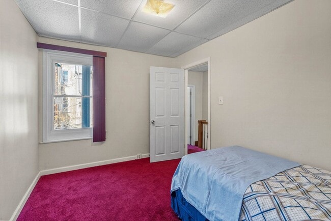 Building Photo - 513 Morris St